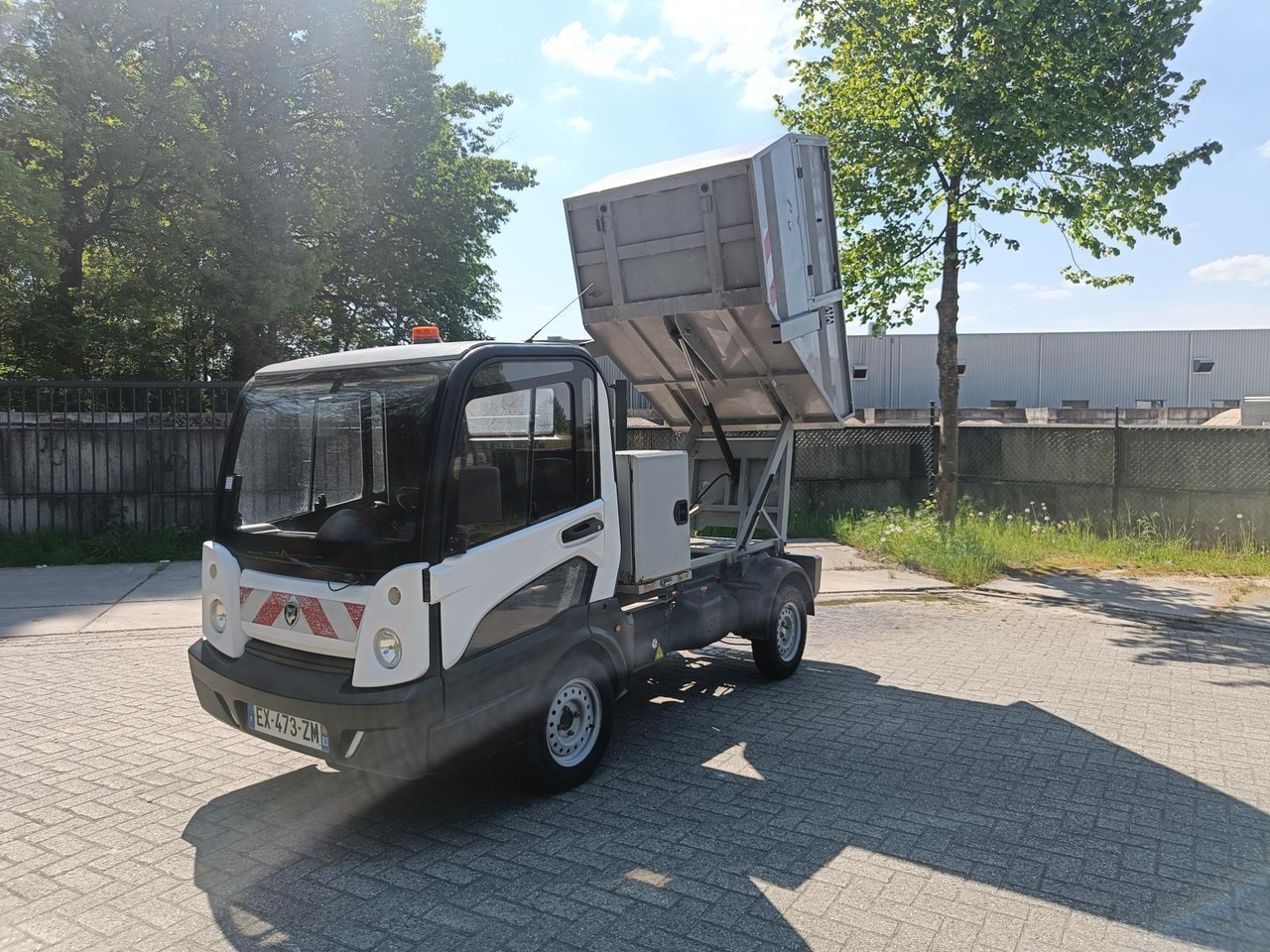 Goupil G5 Kipper met Wasinstallatie - Električno komunalno vozilo: slika 1 Goupil G5 Kipper met Wasinstallatie - Električno komunalno vozilo: slika 1