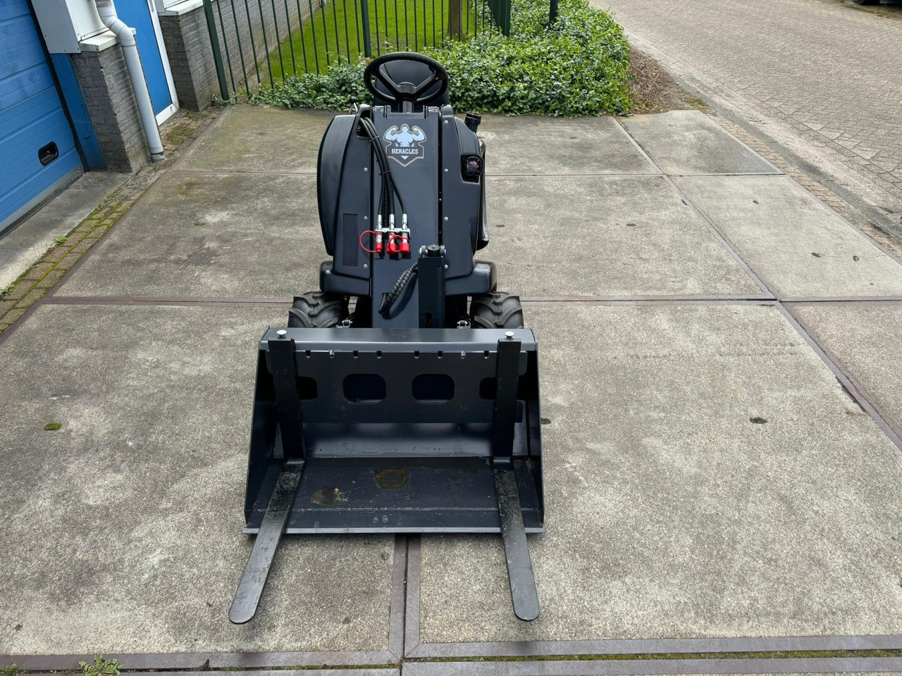 Heracles H130 Mini Shovel Nieuw - Гаражна опрема: slika 5 Heracles H130 Mini Shovel Nieuw - Гаражна опрема: slika 5