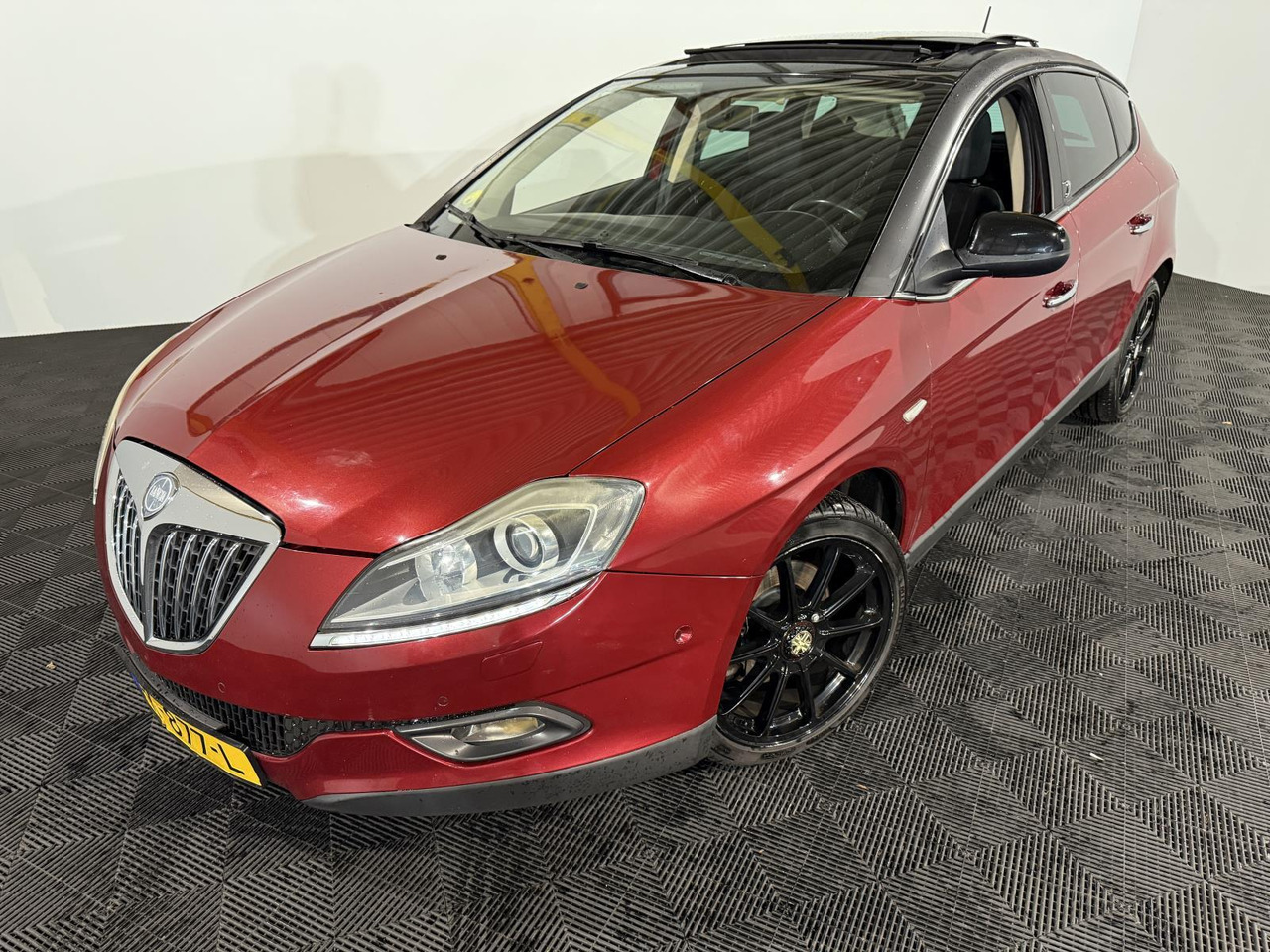 Lancia | Delta | 1.9-16V Twin-Turbo Executive | 2009 | 210.687 km | PK877L | Geen oordeel - Hečbek: slika 1 Lancia | Delta | 1.9-16V Twin-Turbo Executive | 2009 | 210.687 km | PK877L | Geen oordeel - Hečbek: slika 1