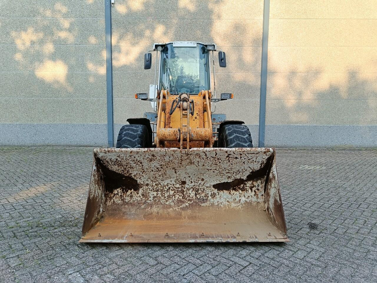 Liebherr L514 Shovel - Utovarivač točkaš: slika 2 Liebherr L514 Shovel - Utovarivač točkaš: slika 2