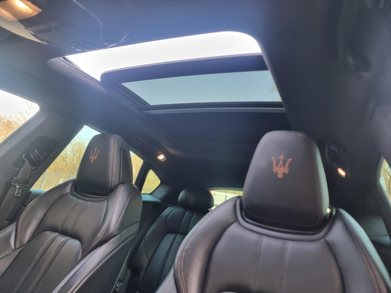 Maserati Levante Q4 3.0D V6 AWD 2017 193.519 km ZN-610-D - SUVSUV: slika 5 Maserati Levante Q4 3.0D V6 AWD 2017 193.519 km ZN-610-D - SUVSUV: slika 5