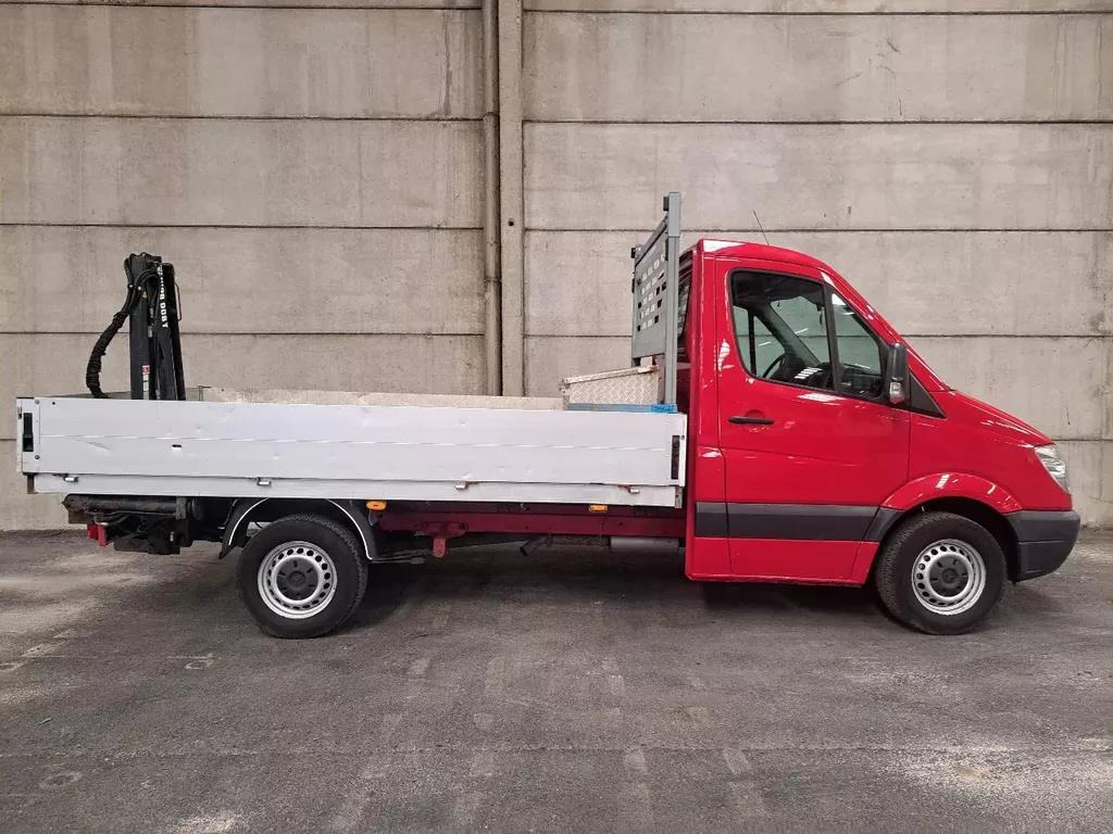 Mercedes-Benz Sprinter 313 2.2 CDI AUT Open laadbak met Hiab 008T kraan 9-VJT-34 213.086 km - Dostavno vozilo sa otvorenom sandukom: slika 4 Mercedes-Benz Sprinter 313 2.2 CDI AUT Open laadbak met Hiab 008T kraan 9-VJT-34 213.086 km - Dostavno vozilo sa otvorenom sandukom: slika 4