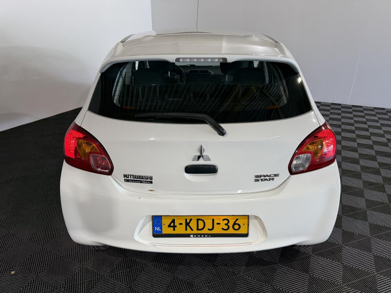 Mitsubishi | Space Star | 1.0 Inform | 2013 | 169.821 km | 4KDJ36 | Logisch - Hečbek: slika 4 Mitsubishi | Space Star | 1.0 Inform | 2013 | 169.821 km | 4KDJ36 | Logisch - Hečbek: slika 4