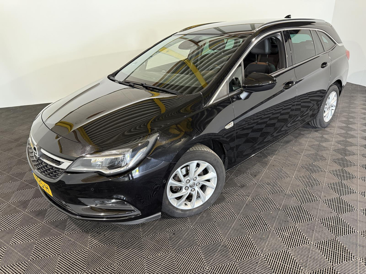 Opel Astra Sports Tourer 1.0 Innovation | 2017 | 191.542 km | PF-495-H - Automobil: slika 1 Opel Astra Sports Tourer 1.0 Innovation | 2017 | 191.542 km | PF-495-H - Automobil: slika 1