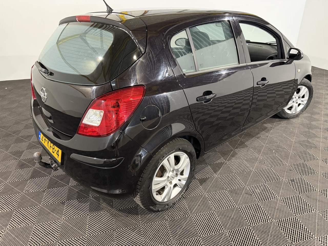Opel Corsa 1.4-16V Edition | 2009 | 259.282 km | 29-KFB-4 - Hečbek: slika 5 Opel Corsa 1.4-16V Edition | 2009 | 259.282 km | 29-KFB-4 - Hečbek: slika 5