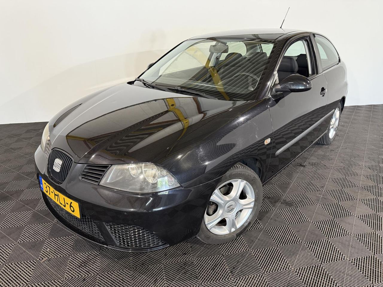 SEAT | Ibiza | 1.4-16V 25 Edition I | 2009 | 232.075 km | 37HLJ6 | Logisch - Hečbek: slika 1 SEAT | Ibiza | 1.4-16V 25 Edition I | 2009 | 232.075 km | 37HLJ6 | Logisch - Hečbek: slika 1