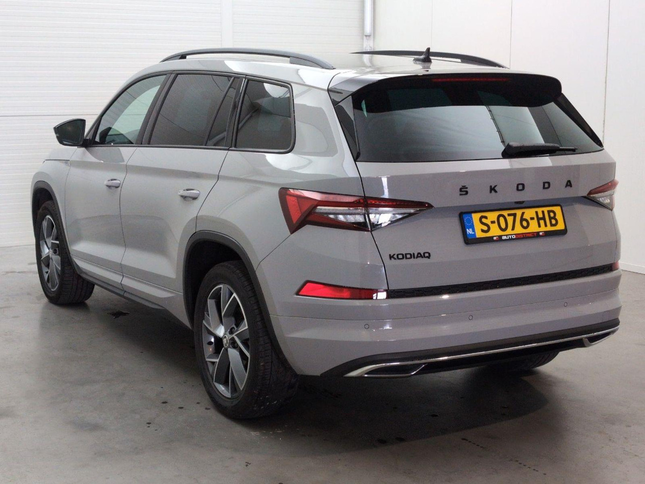 Skoda Kodiaq 1.5 TSI Sportline Business | 2023 | 87.432 km | Automaat | S076HB | NAP: Logisch - SUVSUV: slika 3 Skoda Kodiaq 1.5 TSI Sportline Business | 2023 | 87.432 km | Automaat | S076HB | NAP: Logisch - SUVSUV: slika 3