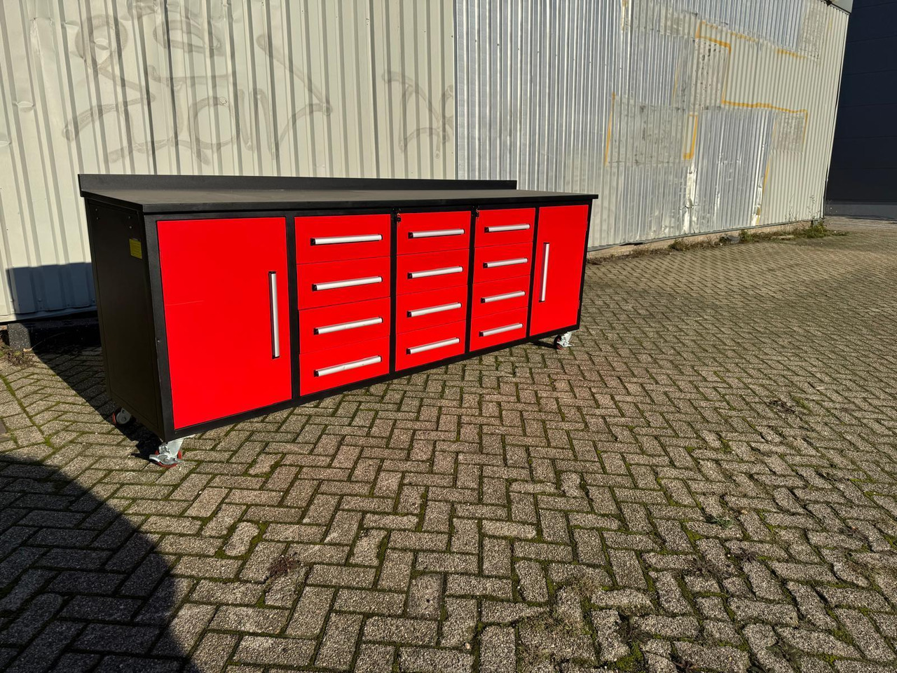 StahlWorks 10FT-12D-2-01C Gereedschapswand met 12 Lades en 2 Deuren (Nieuw) - Гаражна опрема: slika 5 StahlWorks 10FT-12D-2-01C Gereedschapswand met 12 Lades en 2 Deuren (Nieuw) - Гаражна опрема: slika 5