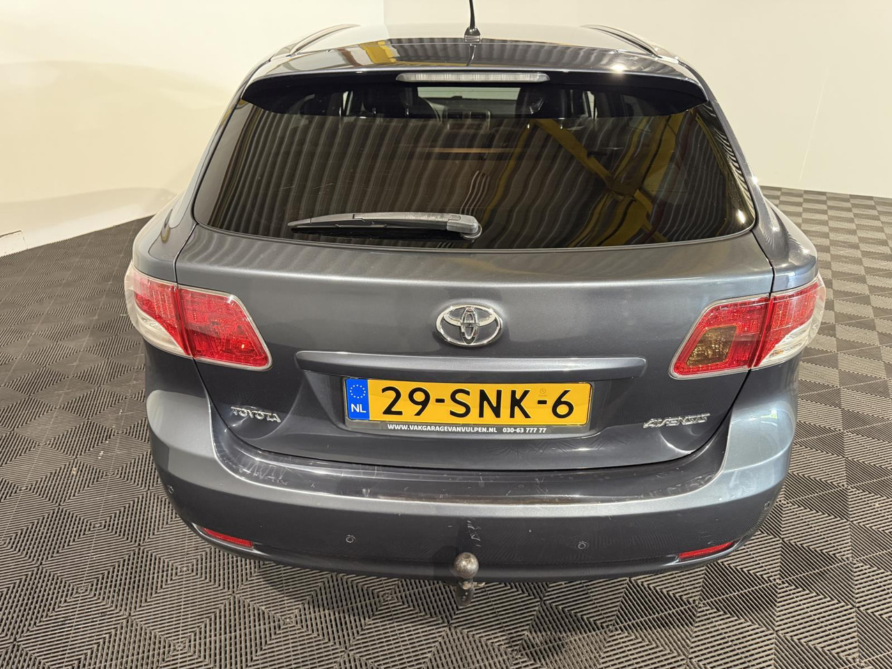 Toyota Avensis Wagon 2.0 VVTi Business | 2011 | 363.331 km | 29-SNK-6 - Automobil: slika 4 Toyota Avensis Wagon 2.0 VVTi Business | 2011 | 363.331 km | 29-SNK-6 - Automobil: slika 4