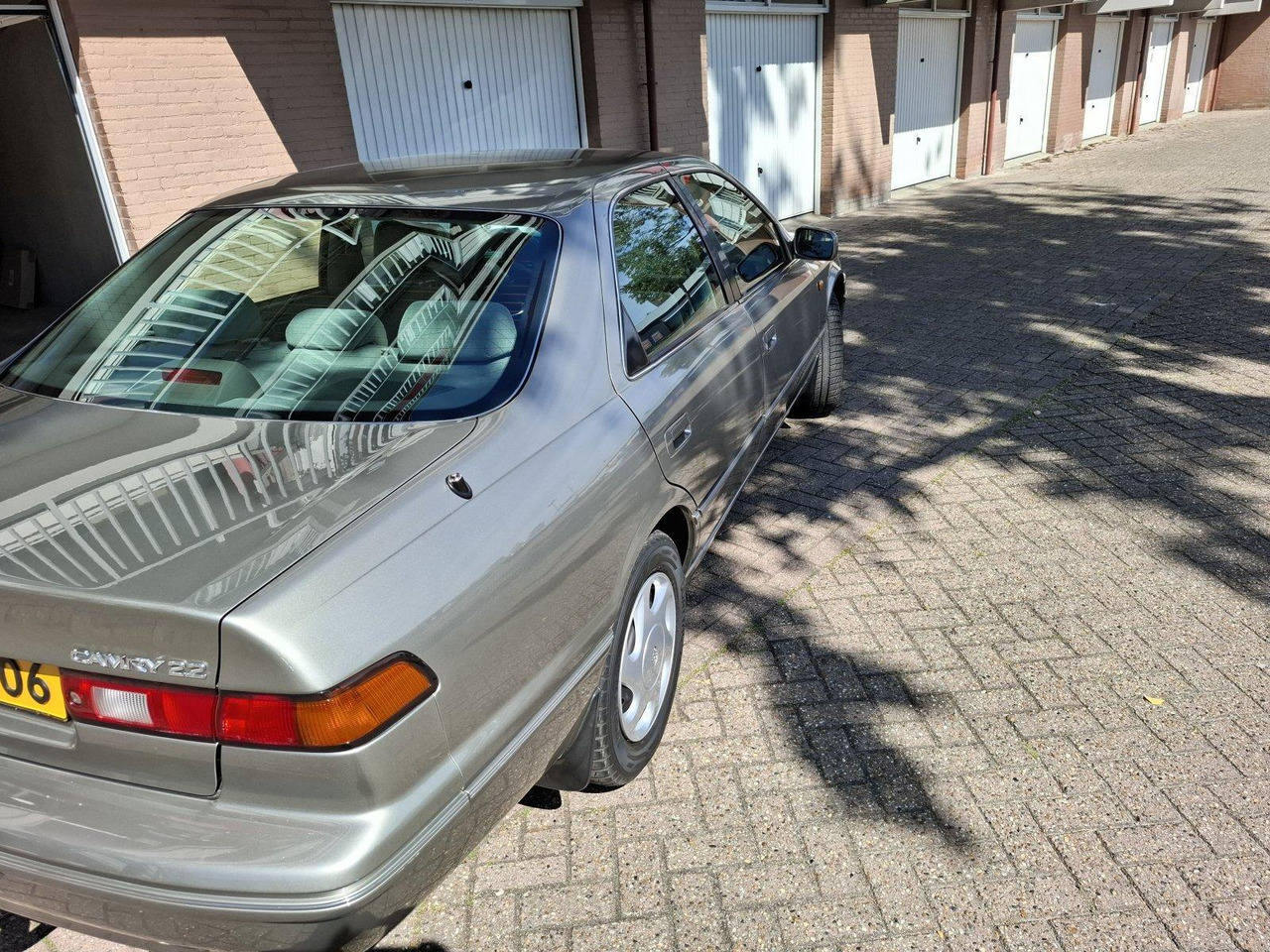 Toyota | Camry | 2.2i GL | 1998 | 122.000 km | TNLB06 | Logisch - Limuzina: slika 4 Toyota | Camry | 2.2i GL | 1998 | 122.000 km | TNLB06 | Logisch - Limuzina: slika 4