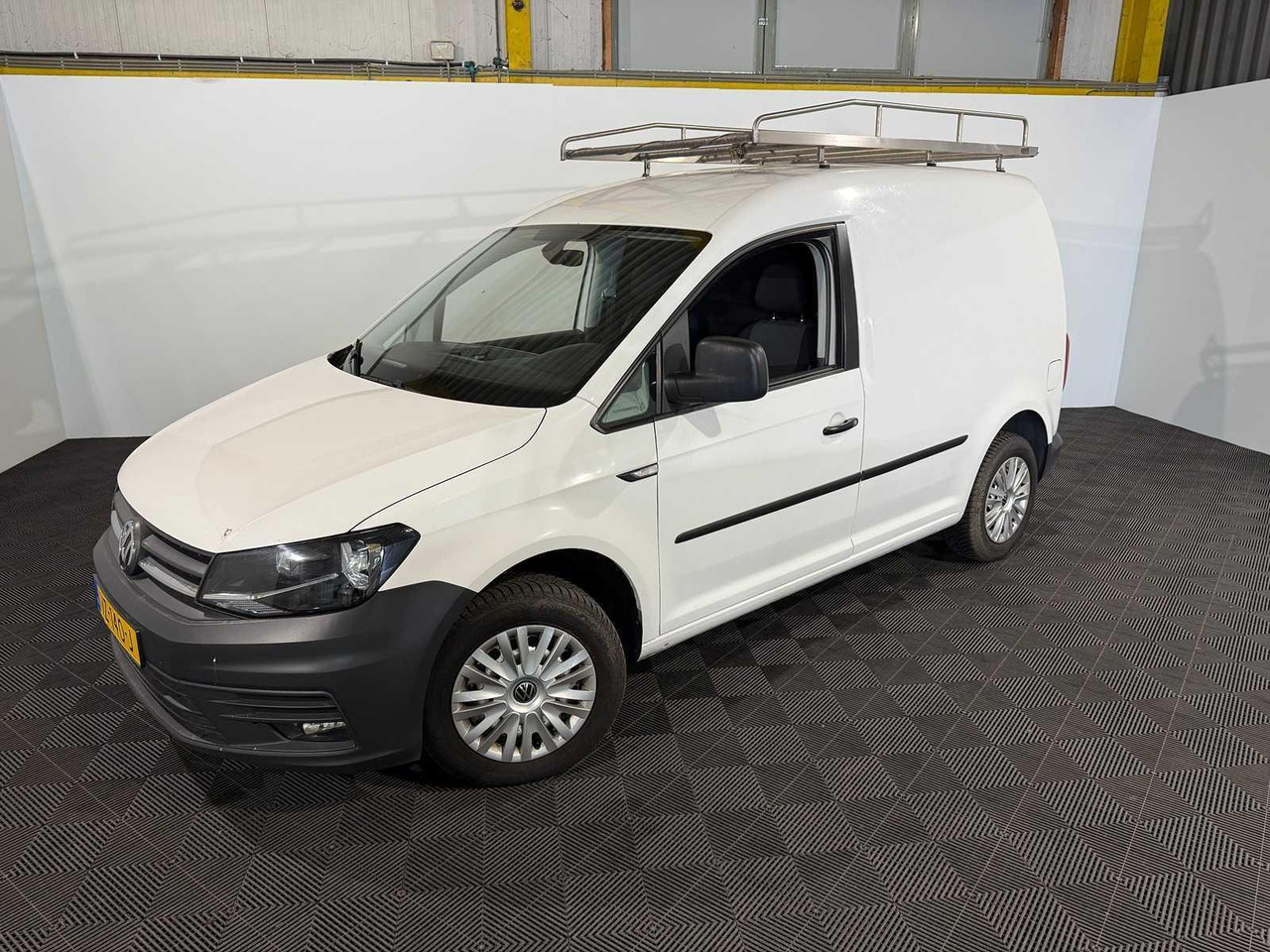Volkswagen Caddy 2.0 TDI L1H1 BMT Comfortline VZ-140-J 169.307 km - Furgon: slika 1 Volkswagen Caddy 2.0 TDI L1H1 BMT Comfortline VZ-140-J 169.307 km - Furgon: slika 1