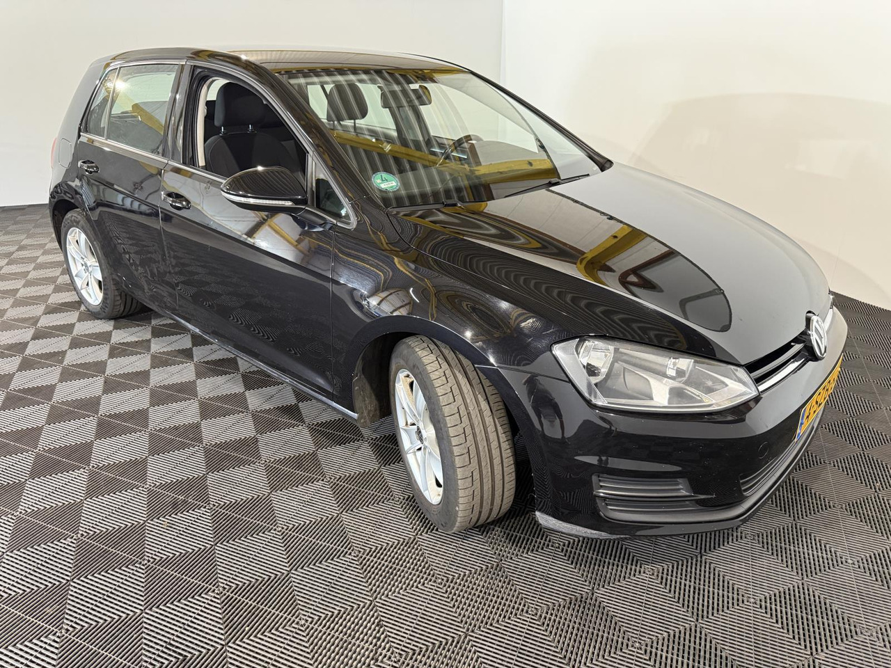 Volkswagen Golf 1.2 TSI Trendline | 2014 | 177.959 km | 4-SZB-60 - Hečbek: slika 3 Volkswagen Golf 1.2 TSI Trendline | 2014 | 177.959 km | 4-SZB-60 - Hečbek: slika 3