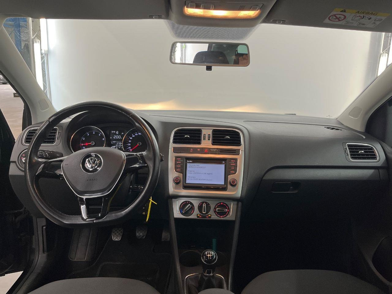 Volkswagen Polo 1.0 BlueMotion Edition | 2016 | 124.126 km | KL286H | NAP: Logisch - Hečbek: slika 5 Volkswagen Polo 1.0 BlueMotion Edition | 2016 | 124.126 km | KL286H | NAP: Logisch - Hečbek: slika 5