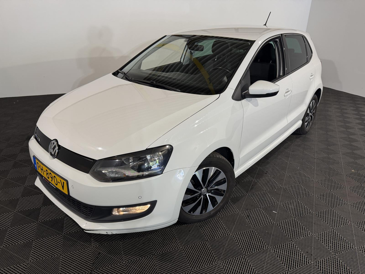 Volkswagen | Polo | 1.0 BlueMotion Edition | 2017 | 175.906 km | PH890V | Logisch - Hečbek: slika 1 Volkswagen | Polo | 1.0 BlueMotion Edition | 2017 | 175.906 km | PH890V | Logisch - Hečbek: slika 1