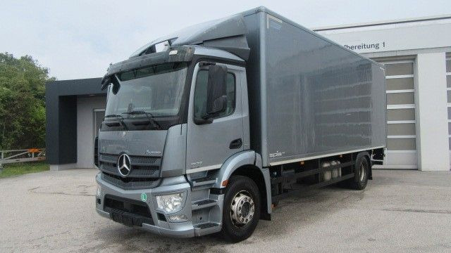 Mercedes-Benz Axor 1827L Koffer LBW - Kamion sa zatvorenim sandukom: slika 1 Mercedes-Benz Axor 1827L Koffer LBW - Kamion sa zatvorenim sandukom: slika 1
