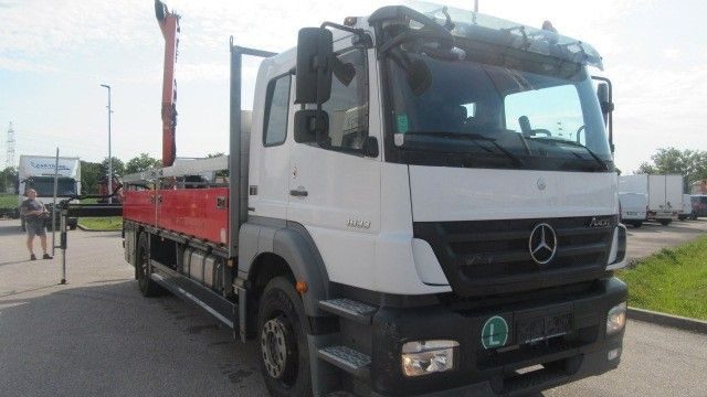 Mercedes-Benz Axor 1833 L Pr. Kran, PK 10.501, Klima - Kamion sa tovarnim sandukom, Kamion sa dizalicom: slika 2 Mercedes-Benz Axor 1833 L Pr. Kran, PK 10.501, Klima - Kamion sa tovarnim sandukom, Kamion sa dizalicom: slika 2