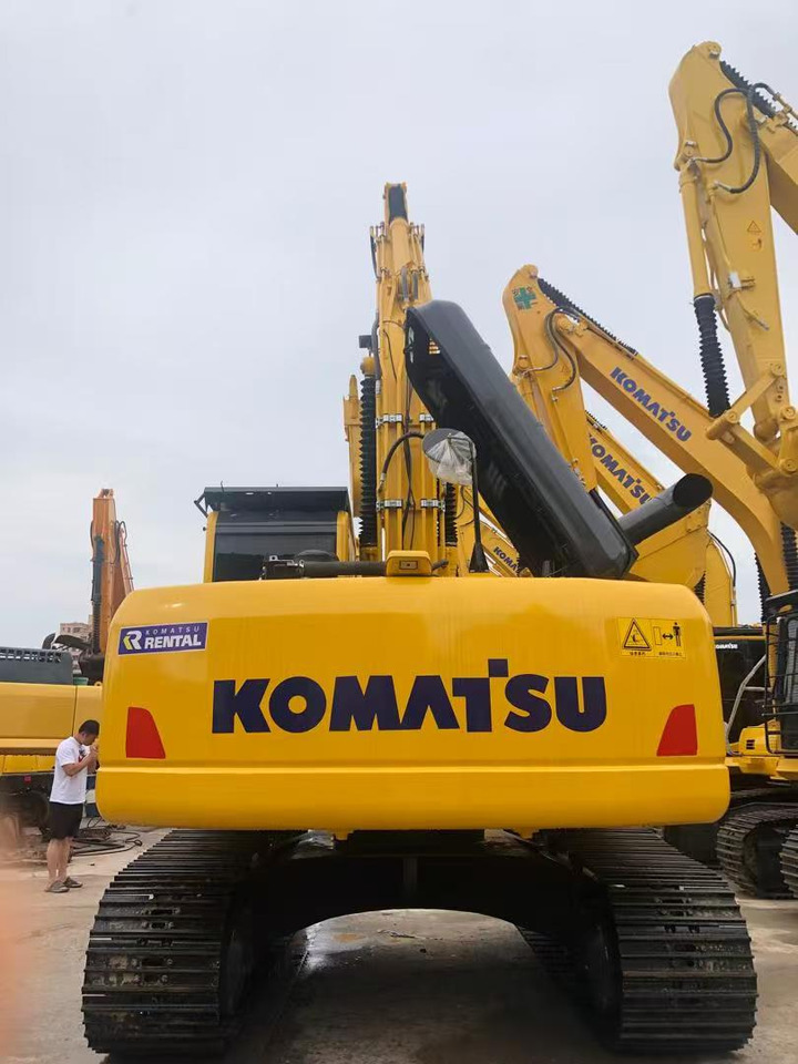 KOMATSU PC220 - Bager guseničar: slika 2 KOMATSU PC220 - Bager guseničar: slika 2