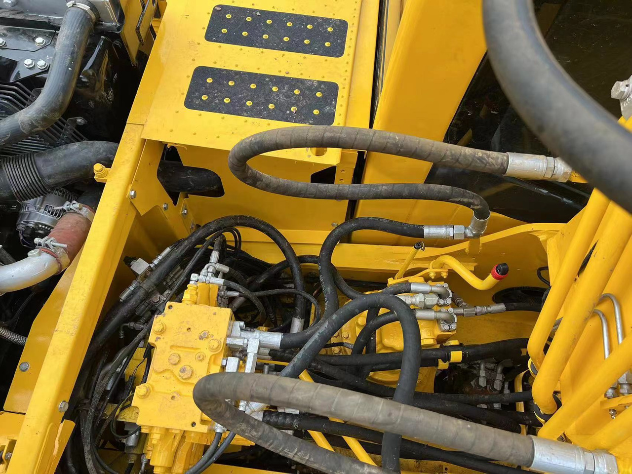 Komatsu PC200-7 - Bager guseničar: slika 5 Komatsu PC200-7 - Bager guseničar: slika 5