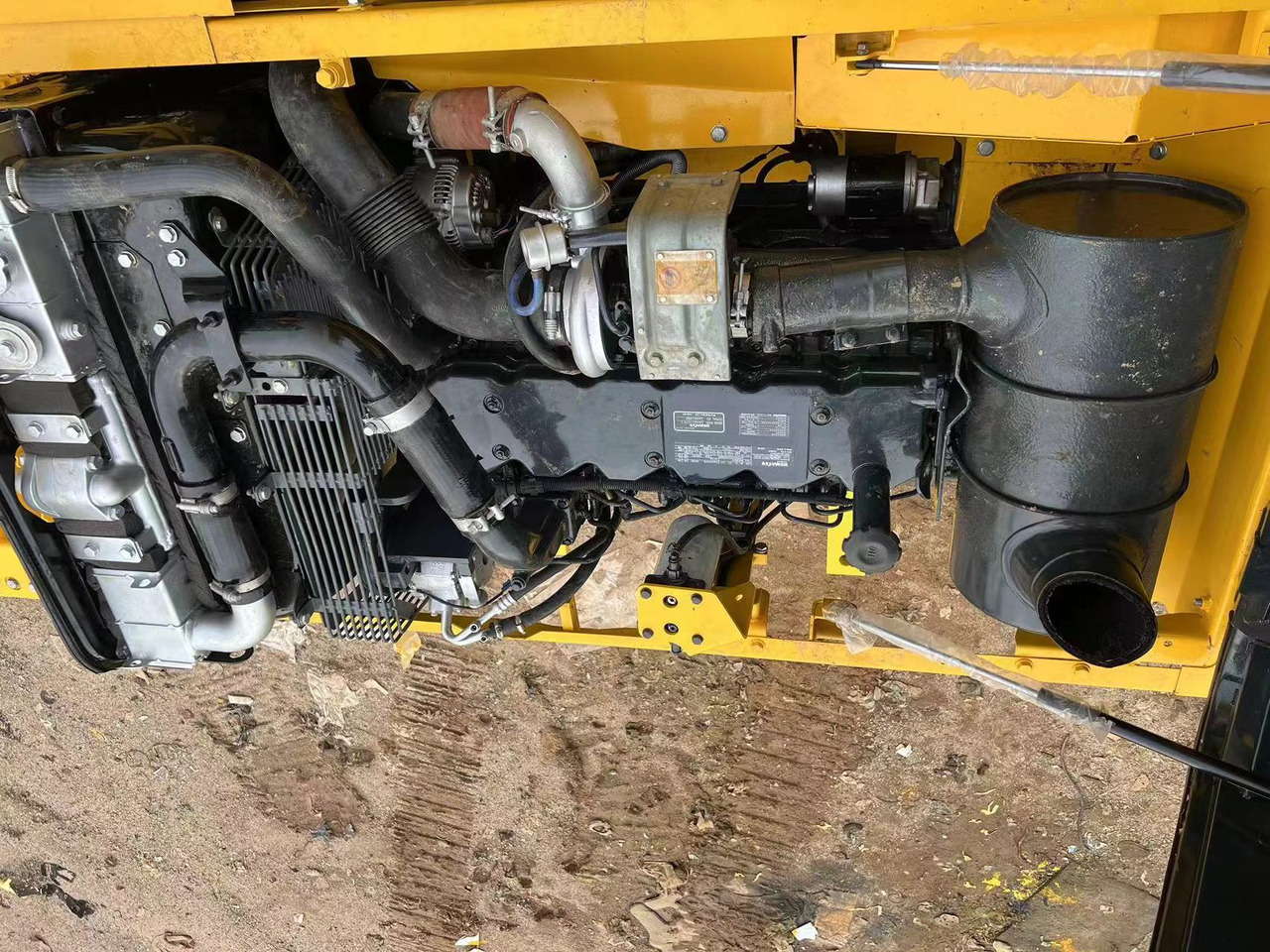Komatsu PC200-7 - Bager guseničar: slika 4 Komatsu PC200-7 - Bager guseničar: slika 4