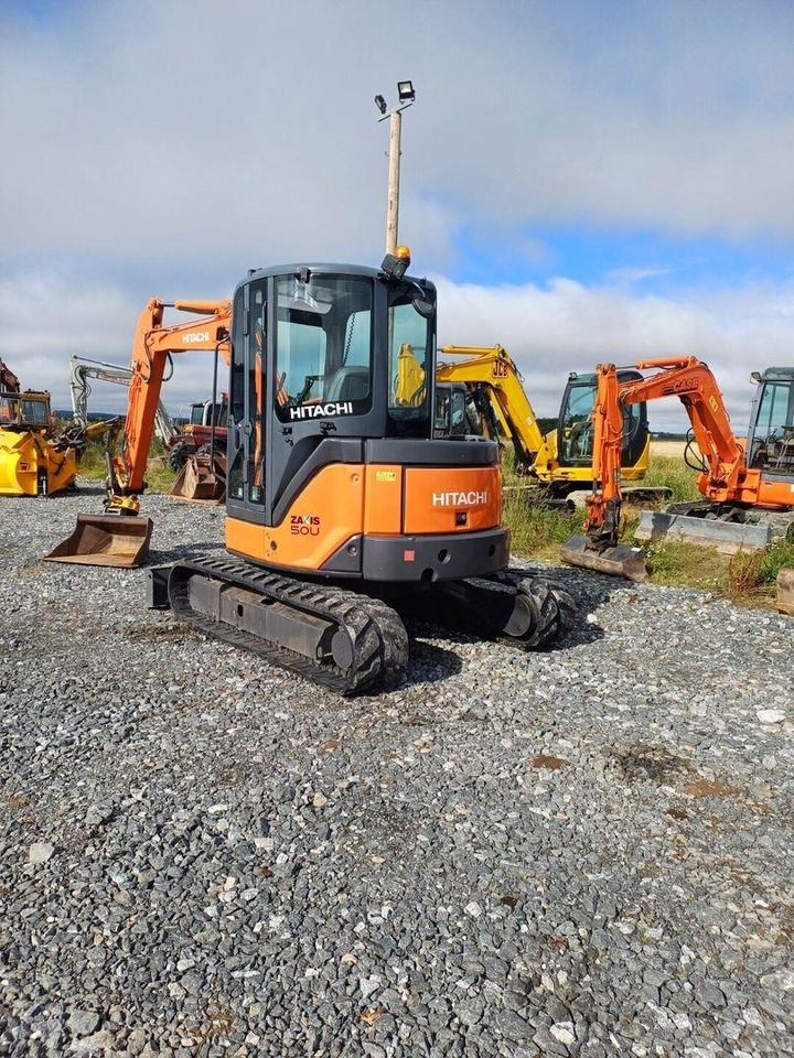 Hitachi ZX50u Engcon pyörittäjällä - Mini bager: slika 4 Hitachi ZX50u Engcon pyörittäjällä - Mini bager: slika 4