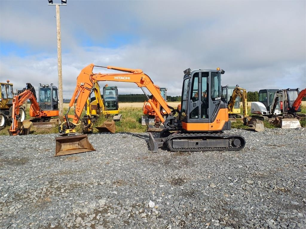 Hitachi ZX50u Engcon pyörittäjällä - Mini bager: slika 2 Hitachi ZX50u Engcon pyörittäjällä - Mini bager: slika 2