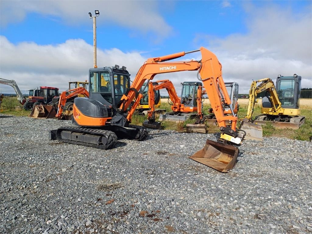 Hitachi ZX50u Engcon pyörittäjällä - Mini bager: slika 5 Hitachi ZX50u Engcon pyörittäjällä - Mini bager: slika 5