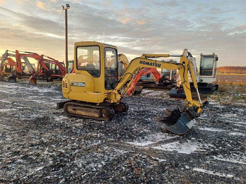 Komatsu PC20R-8 Kallistuvalla liittimellä - Mini bager: slika 4 Komatsu PC20R-8 Kallistuvalla liittimellä - Mini bager: slika 4