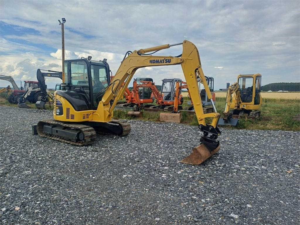 Komatsu PC50mr2 kallistuvalla liittimellä - Mini bager: slika 5 Komatsu PC50mr2 kallistuvalla liittimellä - Mini bager: slika 5