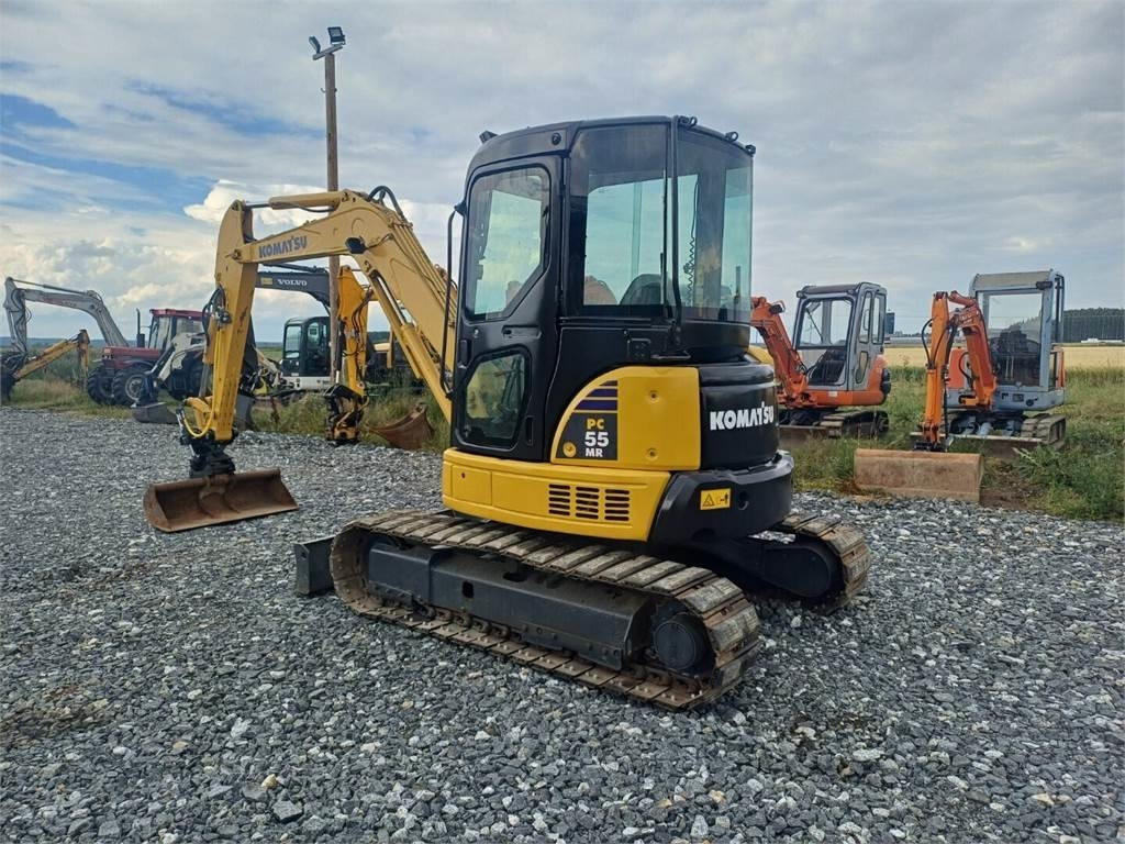 Komatsu PC50mr2 kallistuvalla liittimellä - Mini bager: slika 3 Komatsu PC50mr2 kallistuvalla liittimellä - Mini bager: slika 3