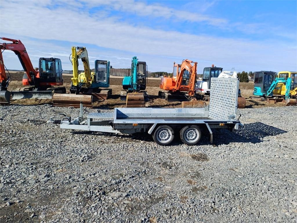 Martz BAU 3500kg. 298 x 153 cm - Prikolica za prevoz radnih mašina: slika 2 Martz BAU 3500kg. 298 x 153 cm - Prikolica za prevoz radnih mašina: slika 2