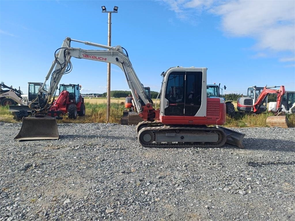 Takeuchi Tb175 Engconilla - Mini bager: slika 2 Takeuchi Tb175 Engconilla - Mini bager: slika 2