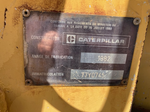 CHARGEUSE SUR CHENILLES CATERPILLAR 953 - Utovarivač guseničar: slika 4 CHARGEUSE SUR CHENILLES CATERPILLAR 953 - Utovarivač guseničar: slika 4