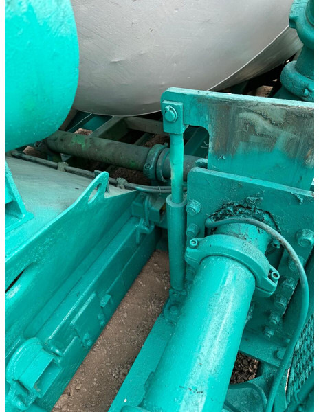CIFA Concrete Mixer with own engine - Mešalica za beton: slika 4 CIFA Concrete Mixer with own engine - Mešalica za beton: slika 4