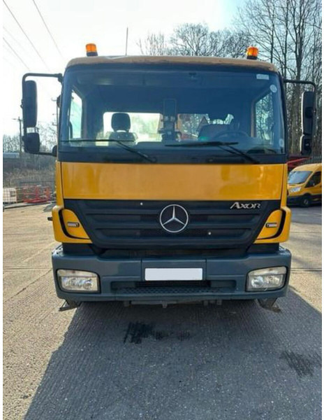 Mercedes-Benz Axor - Stacionarna pumpa za beton: slika 2 Mercedes-Benz Axor - Stacionarna pumpa za beton: slika 2