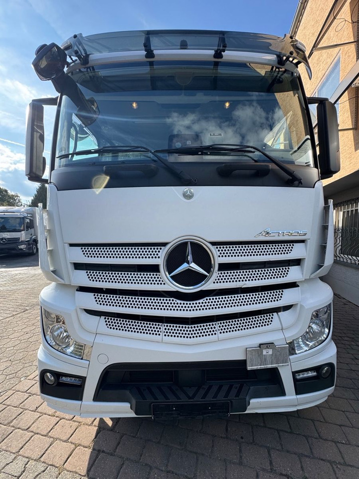 Mercedes-Benz Actros 2645/2xLBW/Retarder/Lenk-Lift/2xAHK - Kamion za prevoz boca: slika 3 Mercedes-Benz Actros 2645/2xLBW/Retarder/Lenk-Lift/2xAHK - Kamion za prevoz boca: slika 3