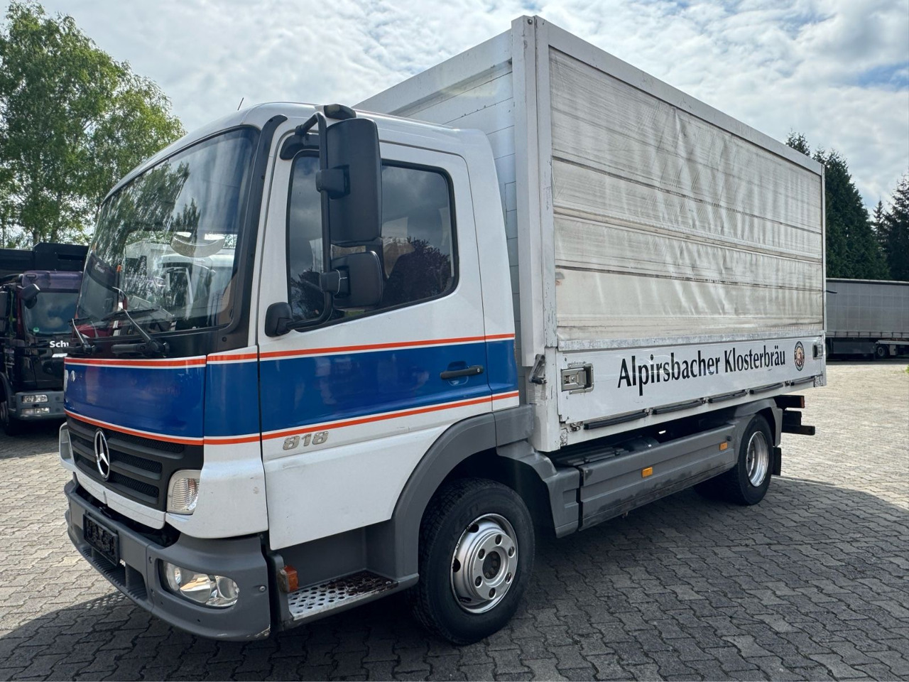 Mercedes-Benz Atego 818/Roll-Plane/Tüv-Neu/1xAHK-Maul/ - Kamion za prevoz boca: slika 2 Mercedes-Benz Atego 818/Roll-Plane/Tüv-Neu/1xAHK-Maul/ - Kamion za prevoz boca: slika 2