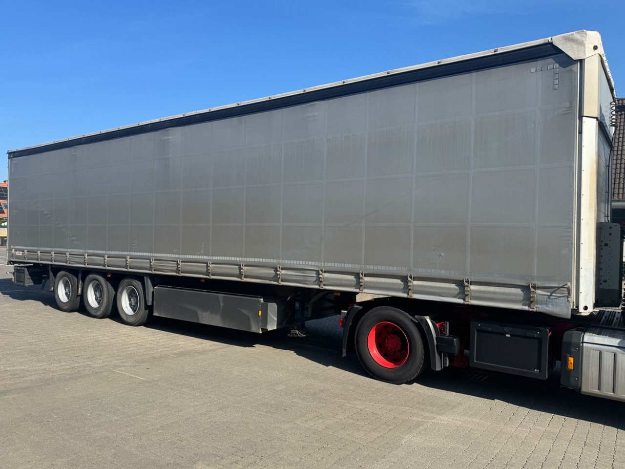 Schmitz Cargobull SCS 24-L/Zertifiziert/Lift/Top-Zustand! - Poluprikolica sa ceradom: slika 1 Schmitz Cargobull SCS 24-L/Zertifiziert/Lift/Top-Zustand! - Poluprikolica sa ceradom: slika 1