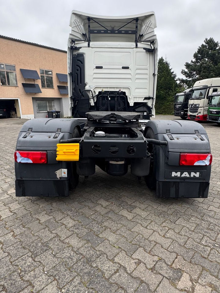 MAN TGX 18.460 XL /1xBett/Retarder/Voll-Spoiler - Tegljač: slika 5 MAN TGX 18.460 XL /1xBett/Retarder/Voll-Spoiler - Tegljač: slika 5