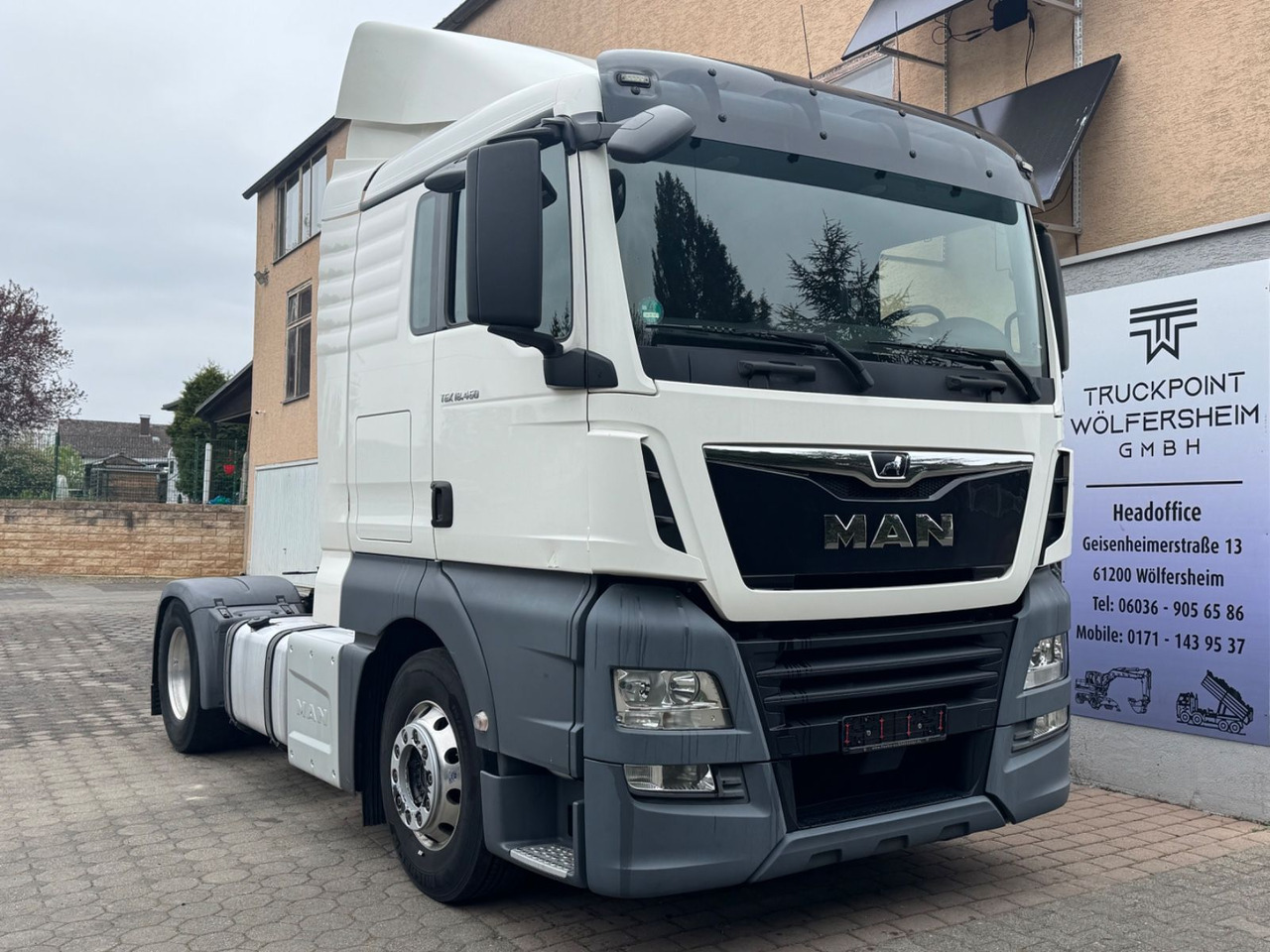 MAN TGX 18.460 XL /1xBett/Retarder/Voll-Spoiler - Tegljač: slika 1 MAN TGX 18.460 XL /1xBett/Retarder/Voll-Spoiler - Tegljač: slika 1