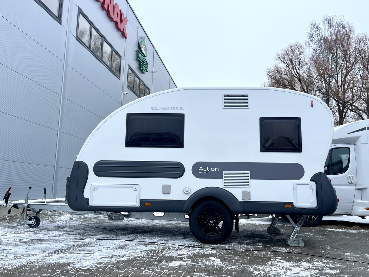 Adria Action Sport - Kamp prikolica: slika 3 Adria Action Sport - Kamp prikolica: slika 3