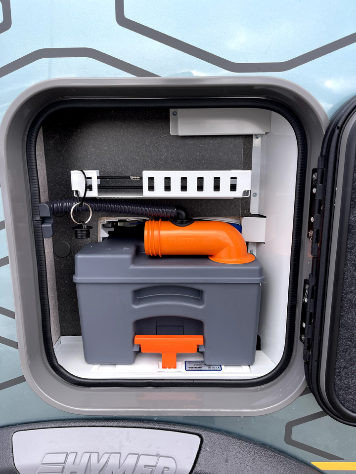 Poluintegrisani kamper novi Hymer Venture S: slika 17