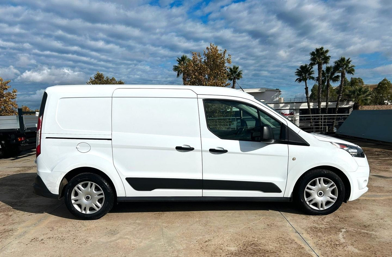 Ford Transit Connect Maxi 1.5 TDCi 100 cv 3 posti - Mali kombi: slika 4 Ford Transit Connect Maxi 1.5 TDCi 100 cv 3 posti - Mali kombi: slika 4