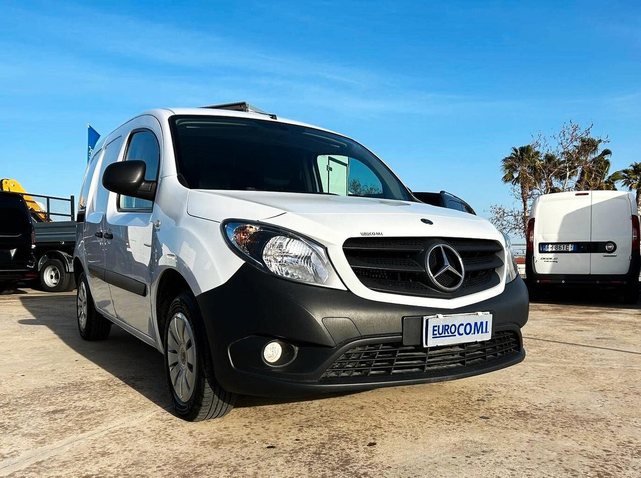 Mercedes Benz Citan 111 cdi Long 3 posti - Mali kombi: slika 2 Mercedes Benz Citan 111 cdi Long 3 posti - Mali kombi: slika 2