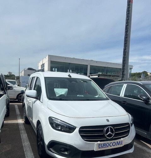 Mercedes-benz Classe T 180d Premium Long - Automobil: slika 2 Mercedes-benz Classe T 180d Premium Long - Automobil: slika 2