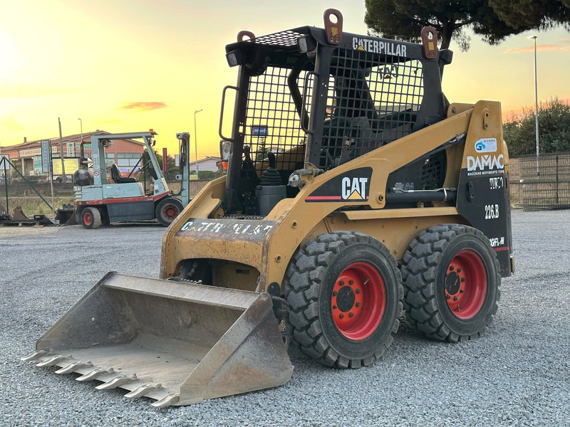 Caterpillar 226BHF - Kompaktni utovarivač guseničar: slika 2 Caterpillar 226BHF - Kompaktni utovarivač guseničar: slika 2