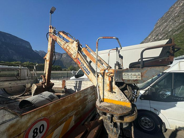 Isuzu 15.75 - Dostavno vozilo istovarivač: slika 3 Isuzu 15.75 - Dostavno vozilo istovarivač: slika 3