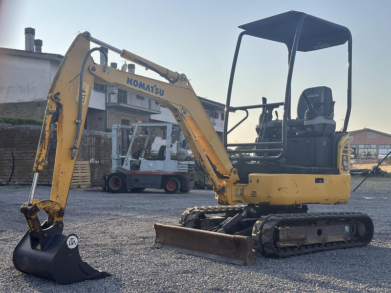 Komatsu PC16R-3HS - Mini bager: slika 2 Komatsu PC16R-3HS - Mini bager: slika 2