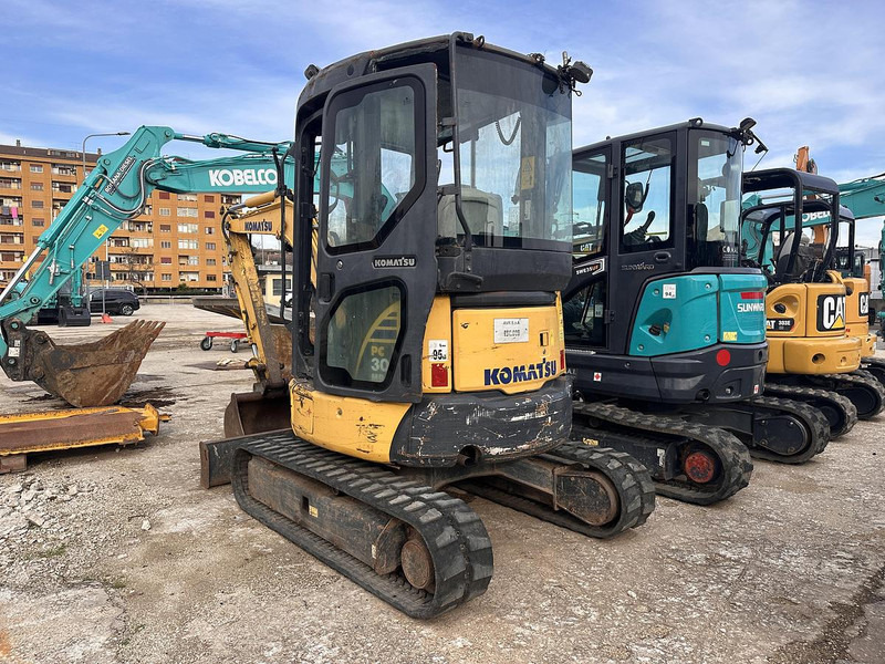 Komatsu PC30 - Mini bager: slika 2 Komatsu PC30 - Mini bager: slika 2