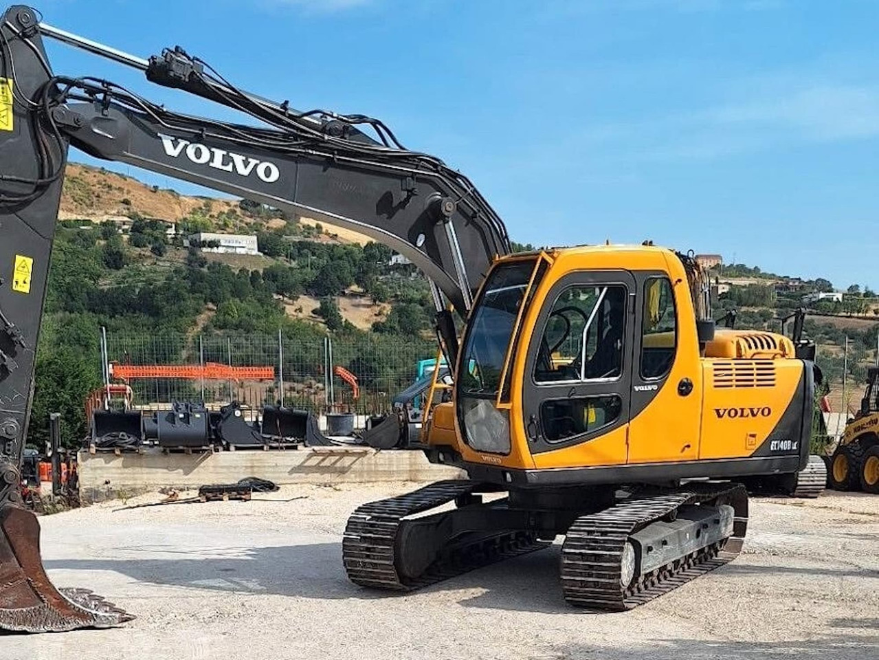 VOLVO EC140BLC - Bager guseničar: slika 1 VOLVO EC140BLC - Bager guseničar: slika 1