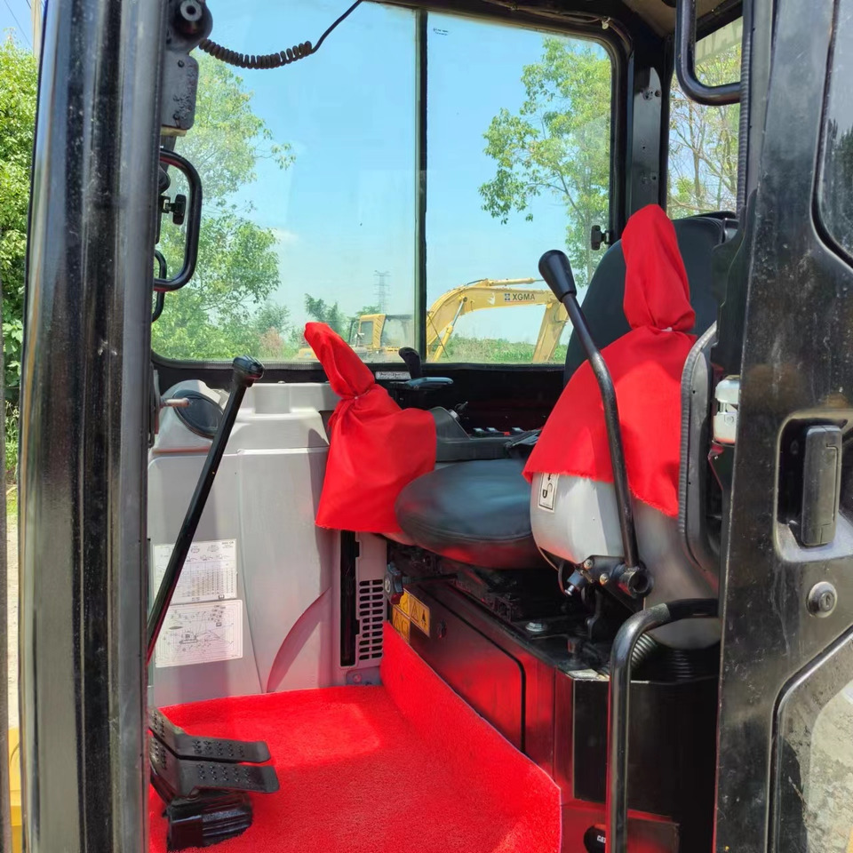 Mini bager CATERPILLAR 305: slika 13